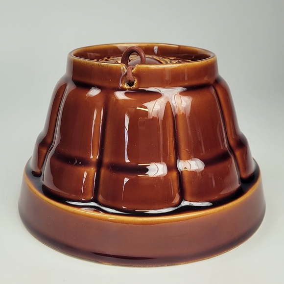 Williams Sonoma Brown Glazed Autumn Acorn Cranberry Jello Cake Dessert Mold - Picture 8 of 8